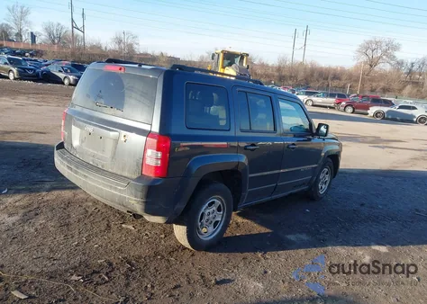 2014 Jeep Patriot Sport z USA, uszkodzony, nr VIN 1C4NJRBB9ED644215